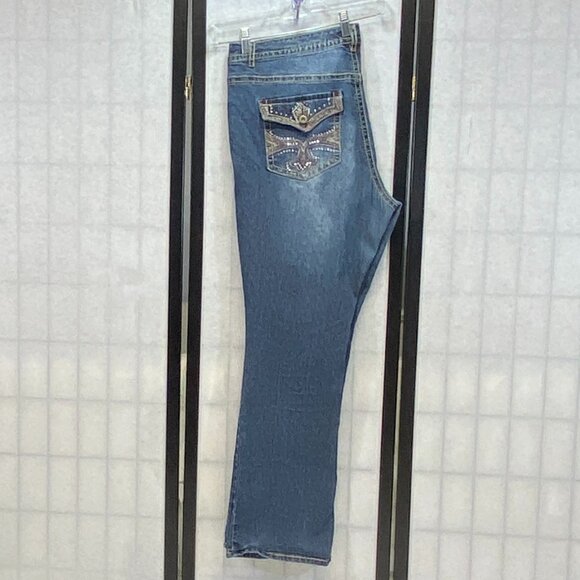 Faded Glory Embroidered Bootcut Joy Jeans 18W Medium Wash Denim Slim Fit Classic - Picture 6 of 14